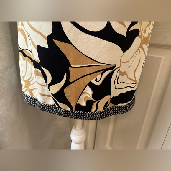 J. McLaughlin dress - NWOT- XS. Multicolored straight style - Picture 7 of 11